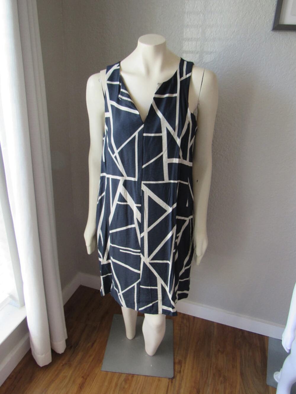 Banana Republic Navy/White Assymetric Print Dress